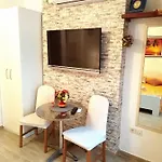 & Orange Appartement Hvar Town