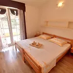 Apartman & Orange Hvar Town
