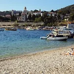 & Orange * Hvar Town