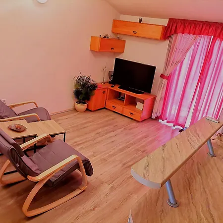 Apartment & Orange *