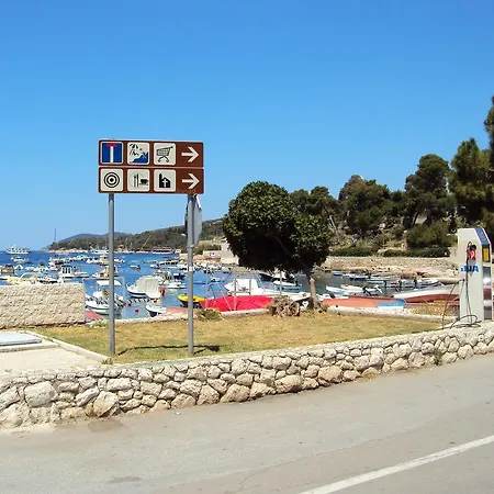 & Orange * Hvar Town
