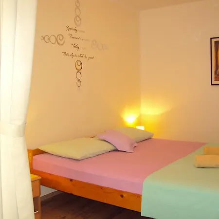 Apartment & Orange *