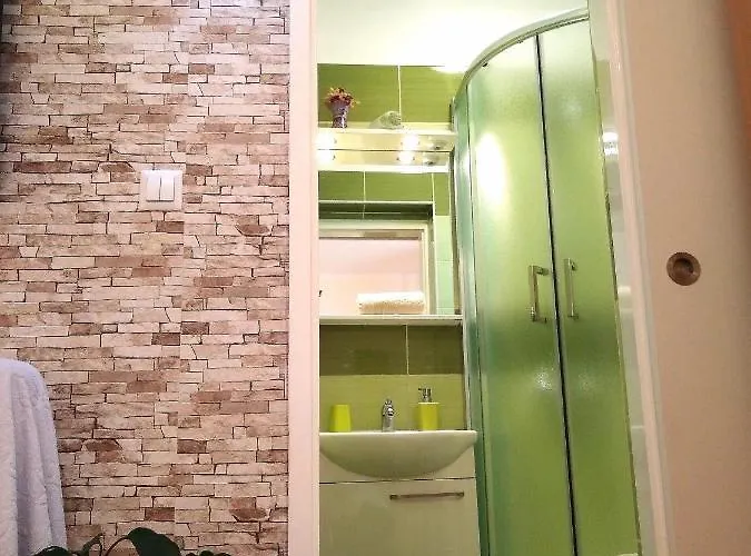 & Orange Apartment Hvar Town