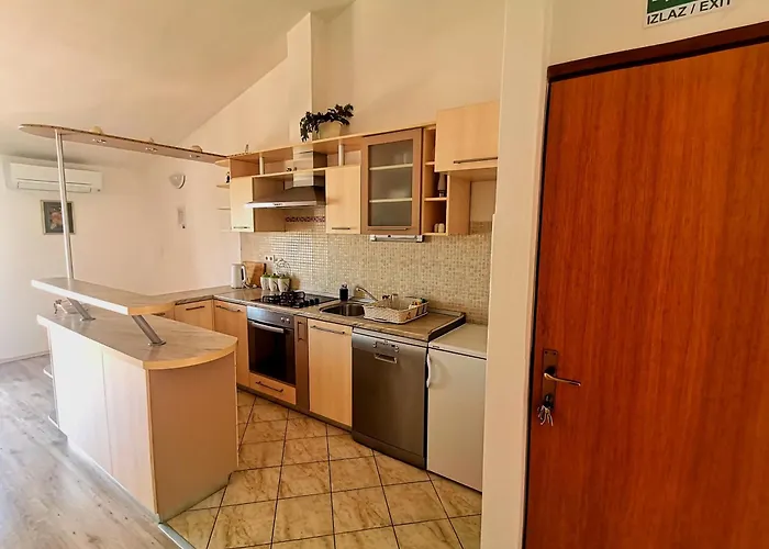 & Orange Appartement Hvar Town