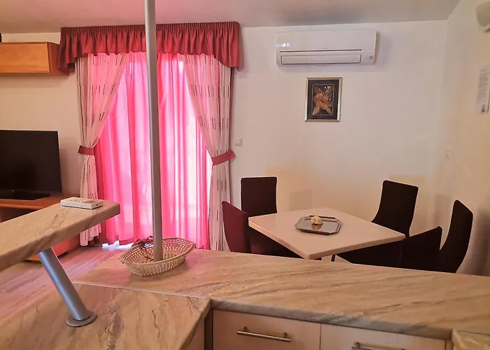 & Orange Lägenhet Hvar Town