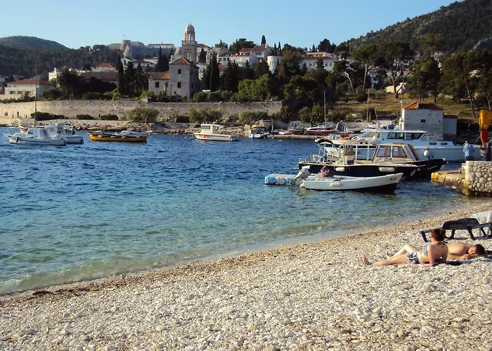 & Orange * Hvar Town